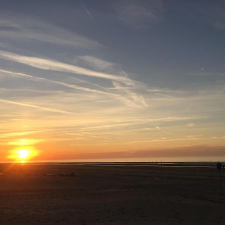 Appartement Op Het Strand, Enfin, Zo Goed Als... Koksijde Eksteriør billede